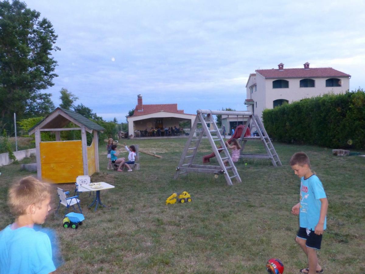 Villa Marija Нин Екстериор снимка
